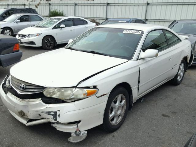 2T1CF22P82C600999 - 2002 TOYOTA CAMRY SOLA WHITE photo 2