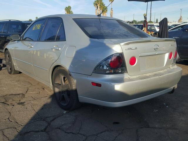 JTHBD192640084790 - 2004 LEXUS IS 300 GRAY photo 3