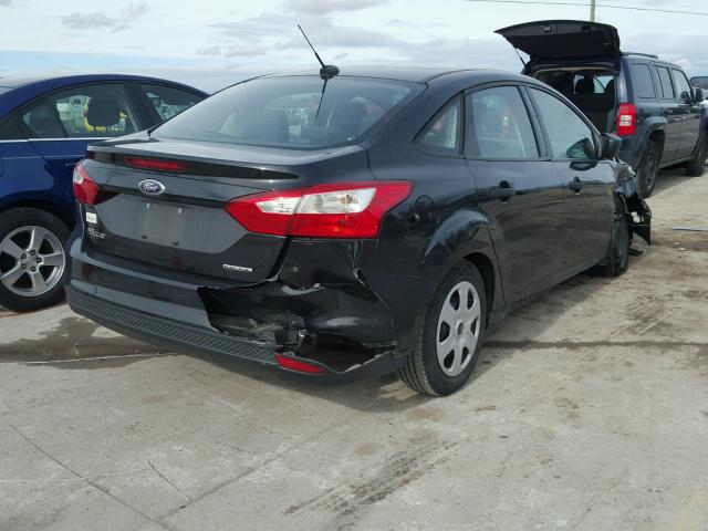 1FADP3E27DL105749 - 2013 FORD FOCUS S BLACK photo 4