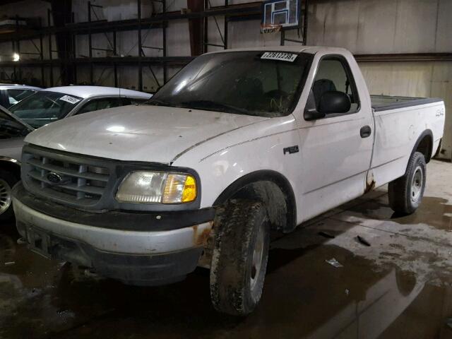 1FTZF1826YKA27169 - 2000 FORD F150 WHITE photo 2