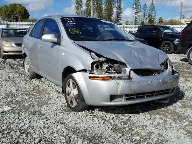 KL1TD56666B590302 - 2006 CHEVROLET AVEO BASE Gümüş fotoğraf 1