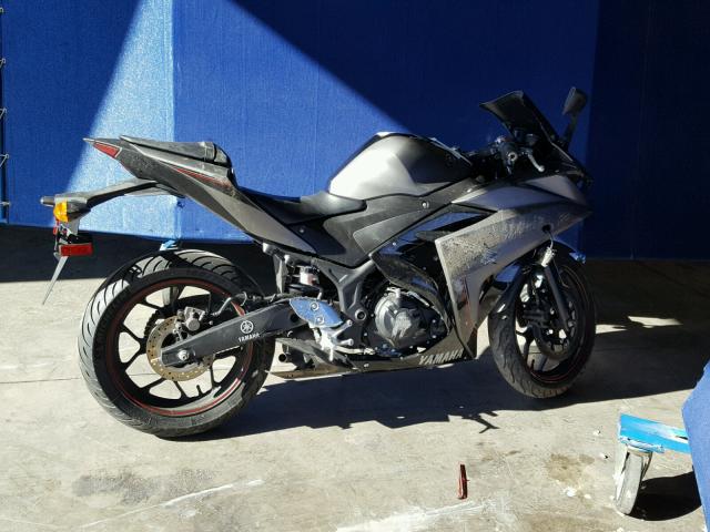 MH3RH06Y0GK015336 - 2016 YAMAHA YZFR3 GRAY photo 9