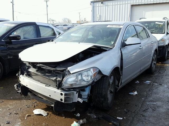 1G1ZC5E04CF242417 - 2012 CHEVROLET MALIBU 1LT SILVER photo 2