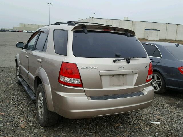 KNDJC733645327831 - 2004 KIA SORENTO EX GOLD photo 3