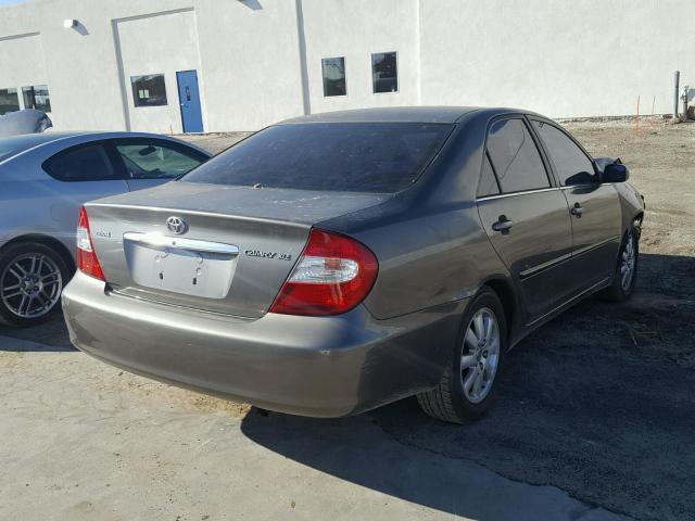 JTDBE30K420085053 - 2002 TOYOTA CAMRY LE GRAY photo 4