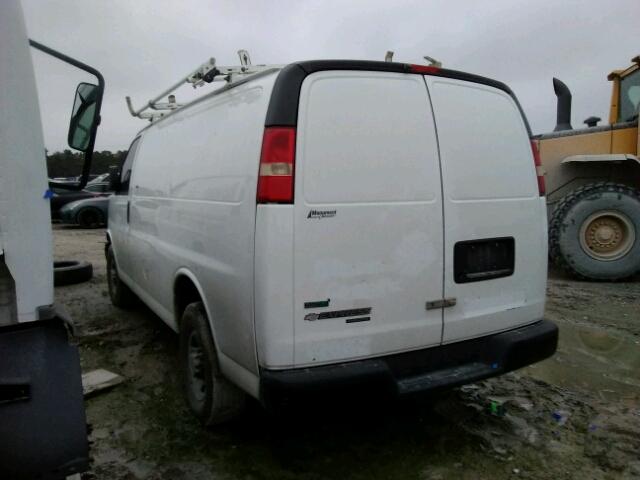 1GCZGTCA1B1185259 - 2011 CHEVROLET EXPRESS G3 WHITE photo 3