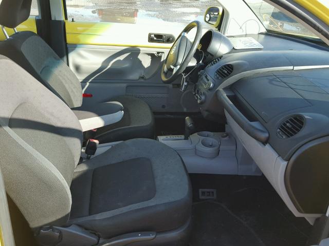 3VWCK21C42M406257 - 2002 VOLKSWAGEN NEW BEETLE 黄色 照片 5