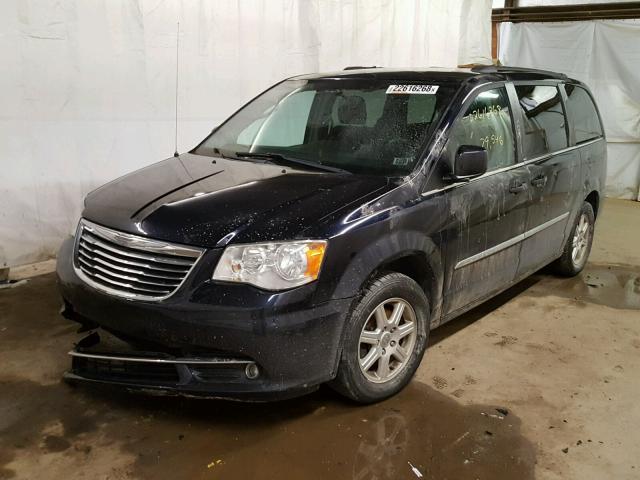 2A4RR5DG0BR613188 - 2011 CHRYSLER TOWN & COU BLACK photo 2