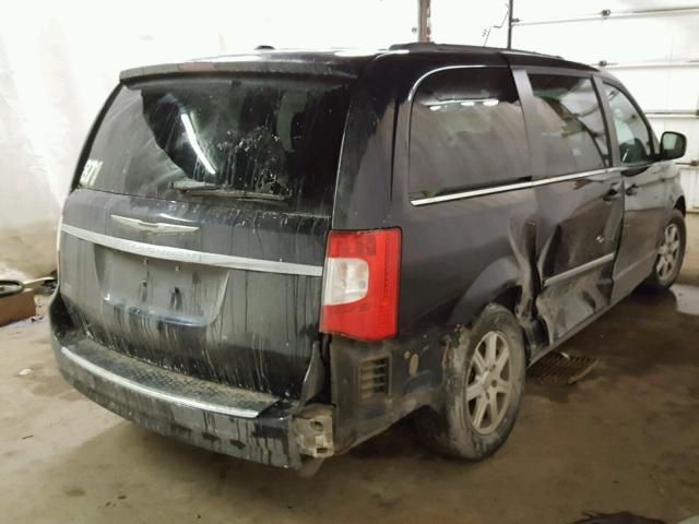 2A4RR5DG0BR613188 - 2011 CHRYSLER TOWN & COU BLACK photo 4