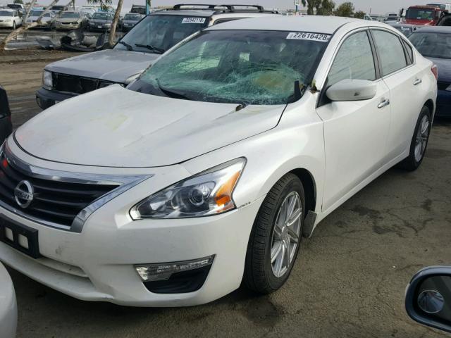 1N4AL3AP1DC259146 - 2013 NISSAN ALTIMA 2.5 WHITE photo 2