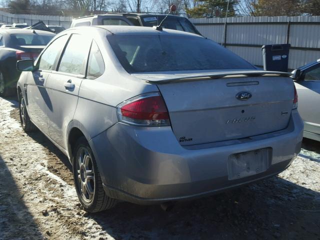 1FAHP35N98W192568 - 2008 FORD FOCUS SE SILVER photo 3