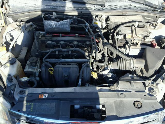 1FAHP35N98W192568 - 2008 FORD FOCUS SE SILVER photo 7