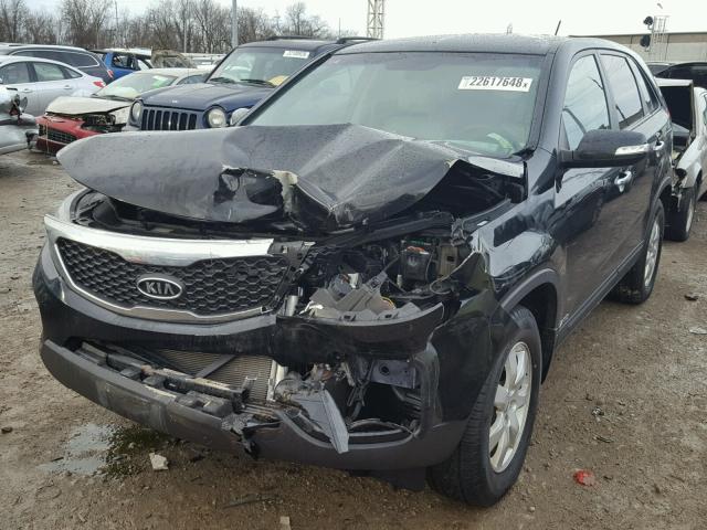 5XYKTCA69CG287762 - 2012 KIA SORENTO BA BLACK photo 2