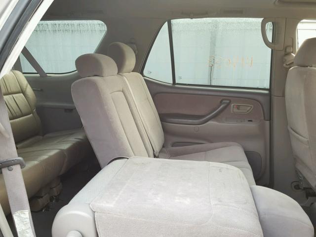 5TDZT34A62S122610 - 2002 TOYOTA SEQUOIA SR SILVER photo 6