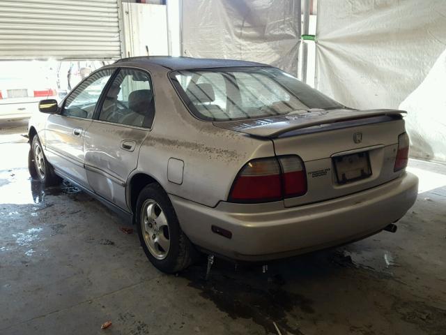 1HGCD5601VA206534 - 1997 HONDA ACCORD SE SILVER photo 3