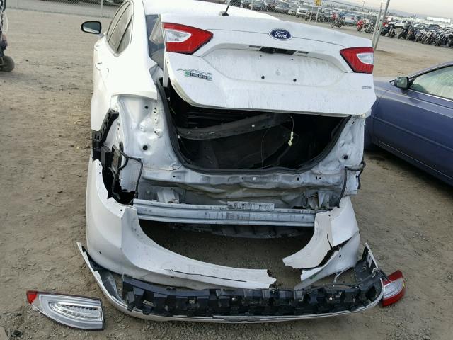 3FA6P0PU3ER111606 - 2014 FORD FUSION SE WHITE photo 9