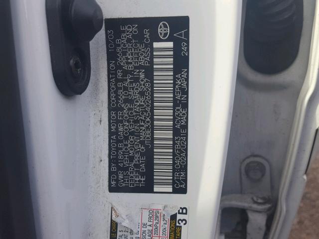 JTDBE30K540265287 - 2004 TOYOTA CAMRY LE WHITE photo 10