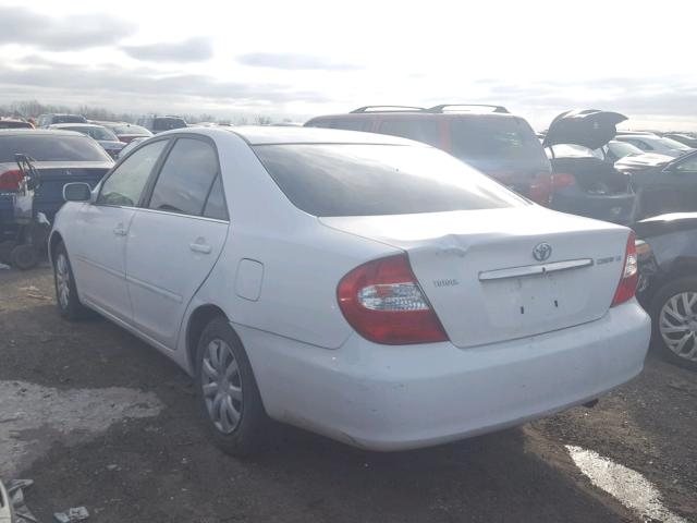 JTDBE30K540265287 - 2004 TOYOTA CAMRY LE WHITE photo 3