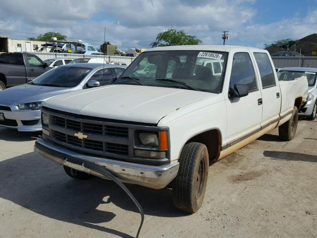 1GCGC33R5YF462449 - 2000 CHEVROLET GMT-400 C3 WHITE photo 2