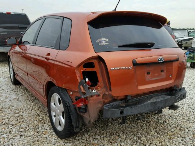 KNAFE161585013906 - 2008 KIA SPECTRA5 5 ORANGE photo 3