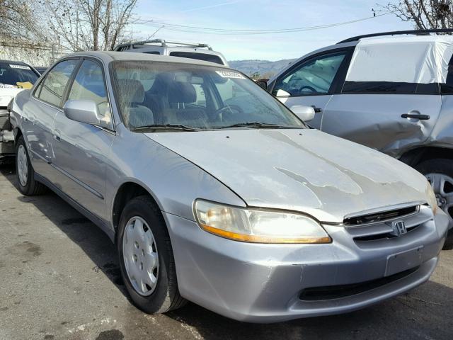 JHMCG5646YC015871 - 2000 HONDA ACCORD LX SILVER photo 1