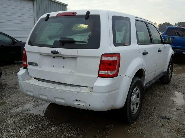 1FMCU02Z08KE74930 - 2008 FORD ESCAPE XLS WHITE photo 4