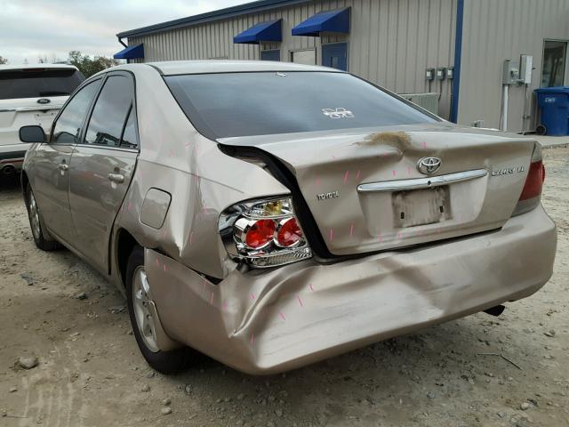 4T1BE32K05U098341 - 2005 TOYOTA CAMRY LE GOLD photo 3