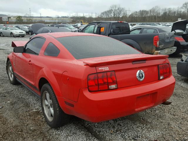 1ZVHT80N985130889 - 2008 FORD MUSTANG RED photo 3