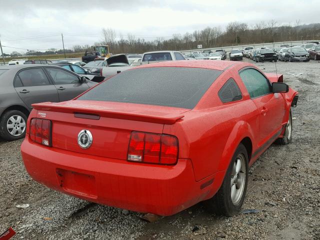 1ZVHT80N985130889 - 2008 FORD MUSTANG RED photo 4