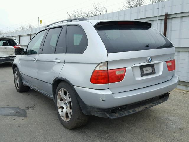 5UXFB33522LH39161 - 2002 BMW X5 4.4I SILVER photo 3