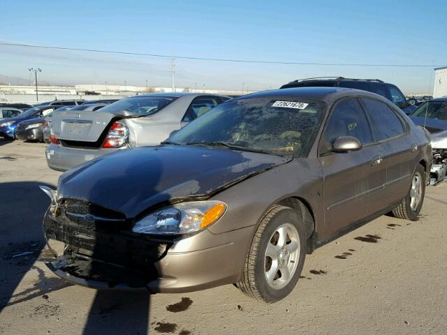 1FAFP55272G258304 - 2002 FORD TAURUS SES GOLD photo 2