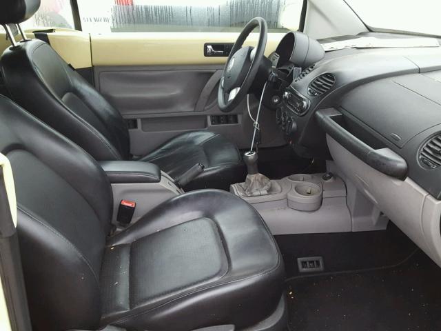 3VWCK21Y63M311776 - 2003 VOLKSWAGEN NEW BEETLE 黄色 照片 5