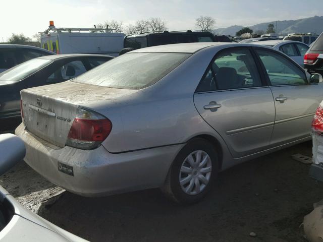 4T1BE32K15U613895 - 2005 TOYOTA CAMRY LE SILVER photo 4