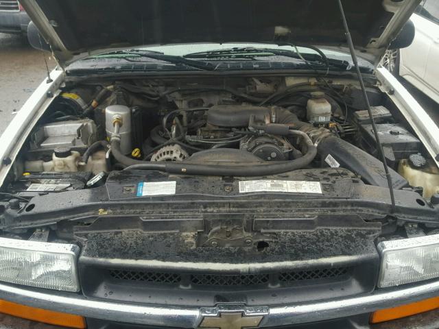 1GCCT19W918206194 - 2001 CHEVROLET S TRUCK S1 WHITE photo 7