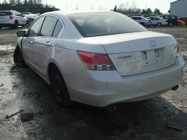 1HGCP3F75AA800921 - 2010 HONDA ACCORD EX WHITE photo 3