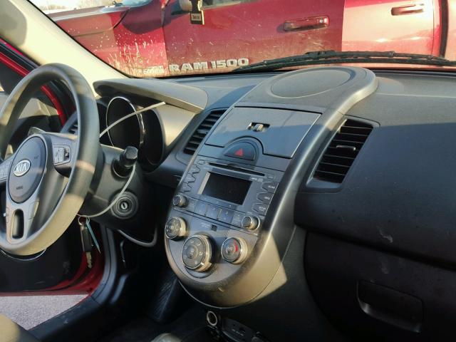 KNDJT2A28B7238213 - 2011 KIA SOUL + RED photo 5