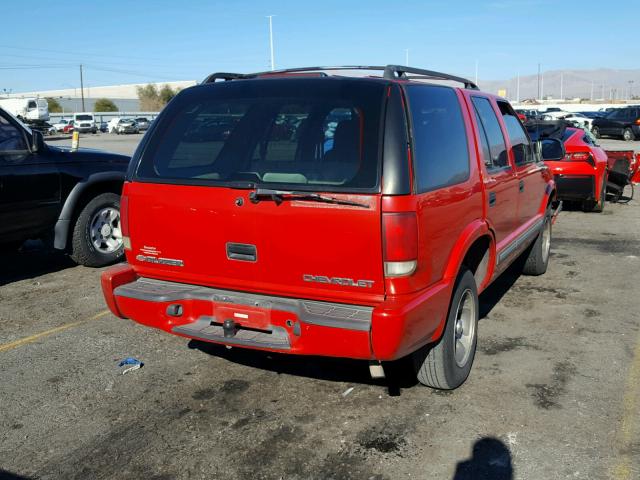 1GNCS13W9Y2127981 - 2000 CHEVROLET BLAZER RED photo 4