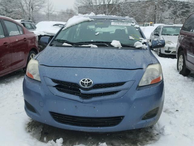 JTDBT923784015532 - 2008 TOYOTA YARIS BLUE photo 9