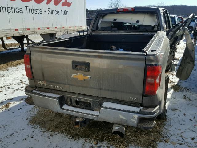 1GC1KWEY3HF177098 - 2017 CHEVROLET SILVERADO GRAY photo 4