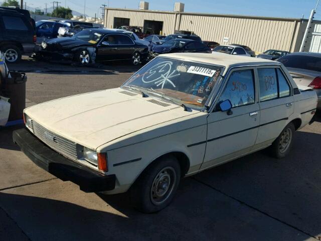 JT2TE72E8B0104750 - 1981 TOYOTA COROLLA DE YELLOW photo 2