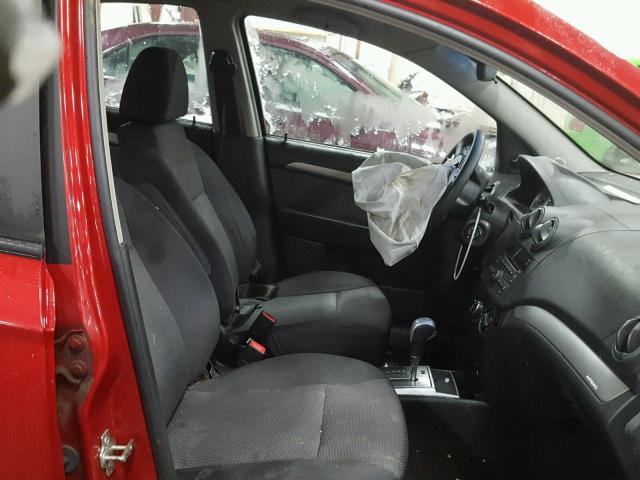 KL1TD56E19B397003 - 2009 CHEVROLET AVEO LS RED photo 5