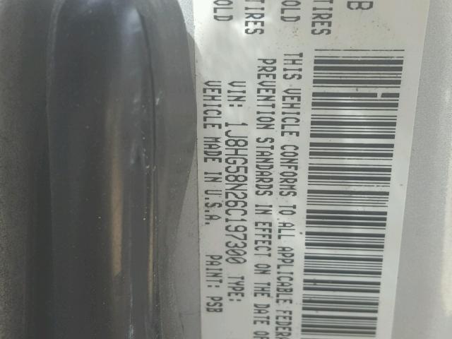 1J8HG58N26C197300 - 2006 JEEP COMMANDER SILVER photo 10