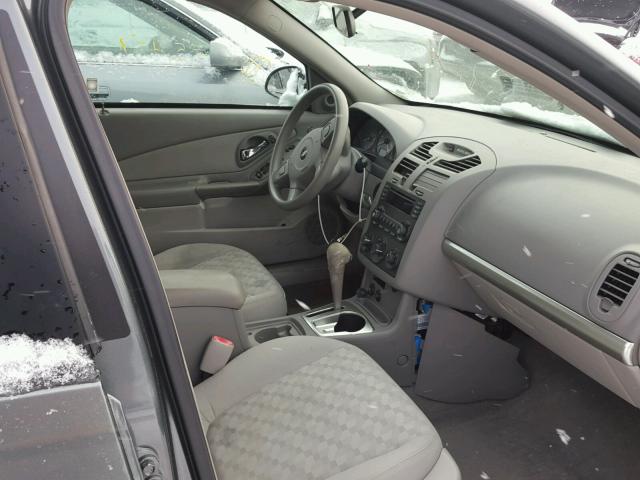 1G1ZT52864F109542 - 2004 CHEVROLET MALIBU LS BLUE photo 5