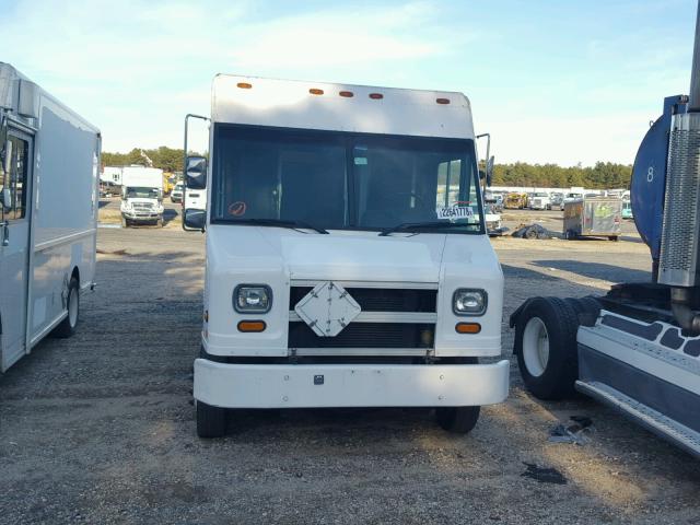 4UZA4FF4XWC897689 - 1998 FREIGHTLINER CHASSIS M WHITE photo 1