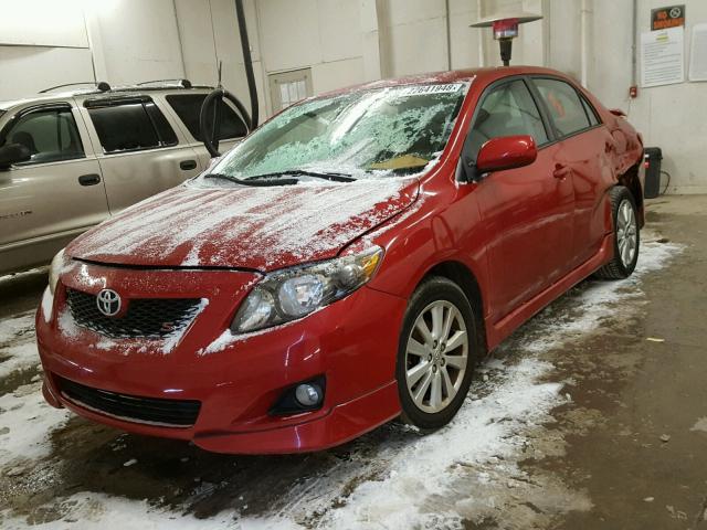 1NXBU4EE0AZ284177 - 2010 TOYOTA COROLLA BA RED photo 2