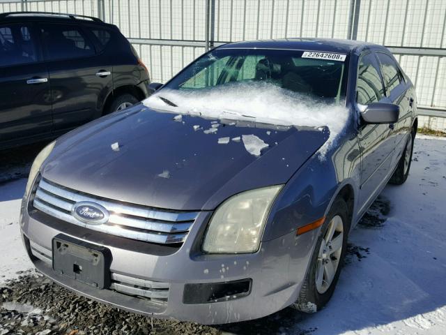 3FAFP07Z06R102830 - 2006 FORD FUSION SE GRAY photo 2