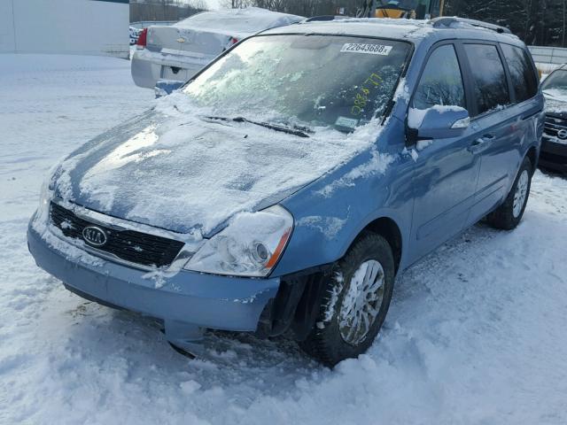 KNDMG4C71B6405944 - 2011 KIA SEDONA LX GRAY photo 2