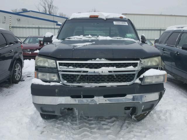 1GCHK23U75F804856 - 2005 CHEVROLET SILVERADO BLACK photo 9