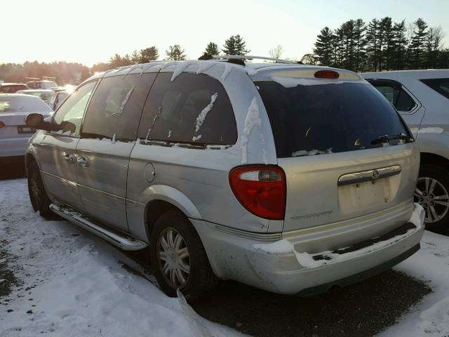 2C8GP64L75R197679 - 2005 CHRYSLER TOWN & COU SILVER photo 3