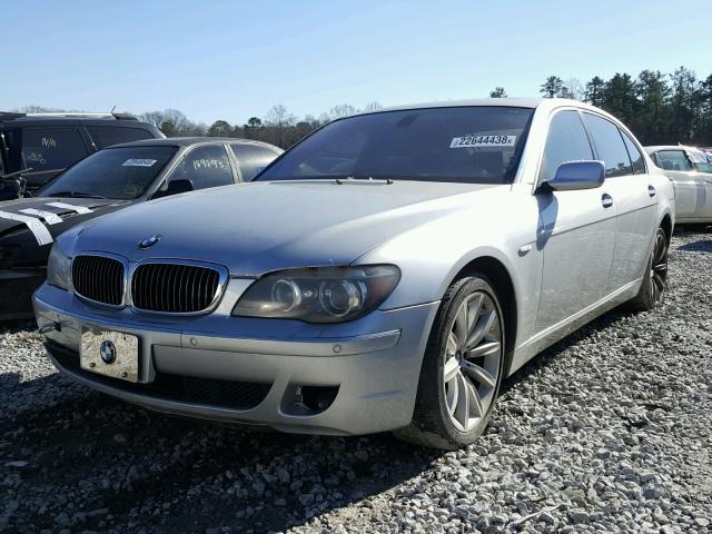 WBAHN83597DT66386 - 2007 BMW 750 SILVER photo 2